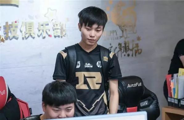 也能推动球 也能推动球